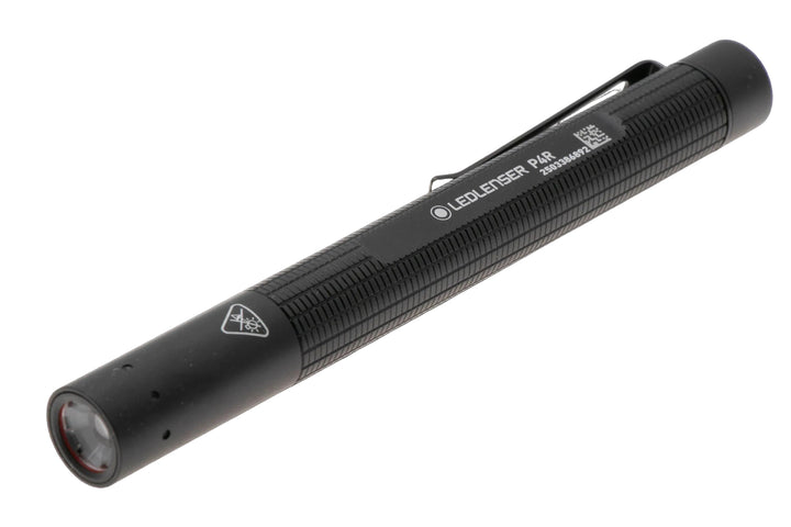 Ledlenser P4R 503099 zwarte oplaadbare penlamp 300 lumen op witte achtergrond
